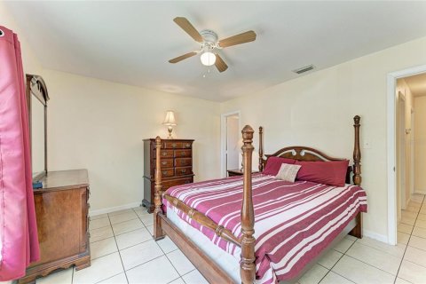 Villa ou maison à vendre à Port Charlotte, Floride: 2 chambres, 101.82 m2 № 2229164 - photo 13