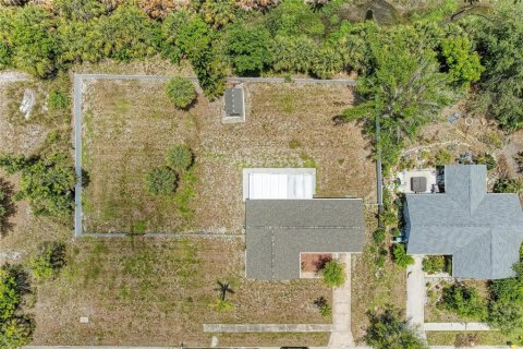 Villa ou maison à vendre à Port Charlotte, Floride: 2 chambres, 101.82 m2 № 2229164 - photo 3