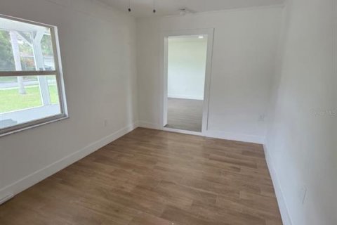 Casa en alquiler en Clearwater, Florida, 3 dormitorios, 127.46 m2 № 2235324 - foto 8