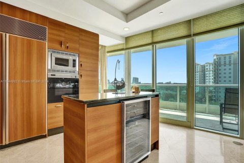 Condo in Aventura, Florida, 2 bedrooms  № 1703567 - photo 16