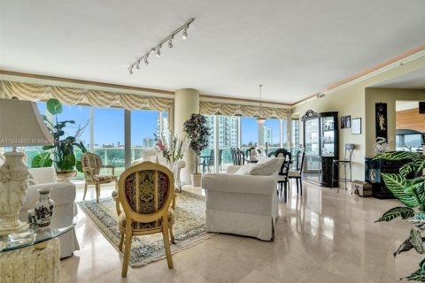 Condo in Aventura, Florida, 2 bedrooms  № 1703567 - photo 5