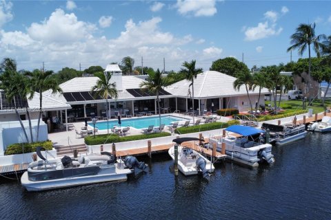 Condo in Pompano Beach, Florida, 2 bedrooms  № 2041158