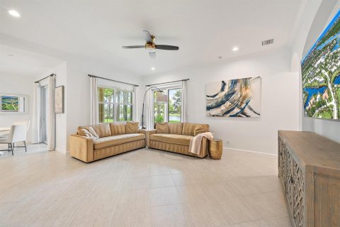 Condo in Jupiter, Florida, 2 bedrooms  № 2382929 - photo 28
