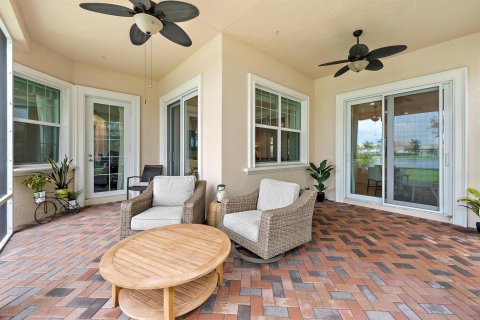 Condo in Jupiter, Florida, 2 bedrooms  № 2382929 - photo 9