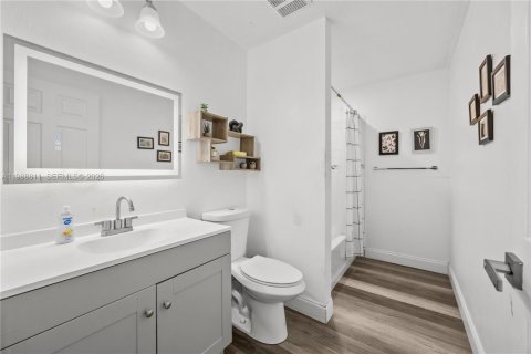 Villa ou maison à vendre à Port St. Lucie, Floride: 4 chambres, 194.17 m2 № 2051089 - photo 24