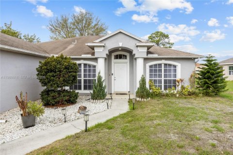 Villa ou maison à Port St. Lucie, Floride 4 chambres, 194.17 m2 № 2051089