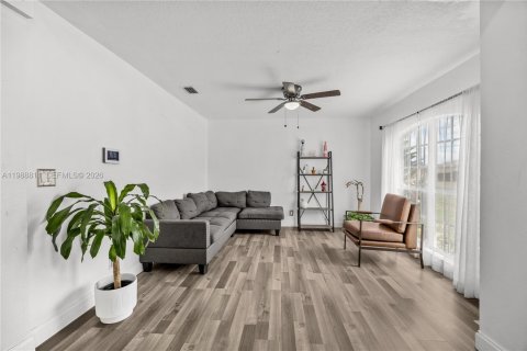 Villa ou maison à vendre à Port St. Lucie, Floride: 4 chambres, 194.17 m2 № 2051089 - photo 5