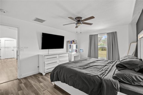 Villa ou maison à vendre à Port St. Lucie, Floride: 4 chambres, 194.17 m2 № 2051089 - photo 17
