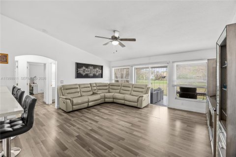 Villa ou maison à vendre à Port St. Lucie, Floride: 4 chambres, 194.17 m2 № 2051089 - photo 13