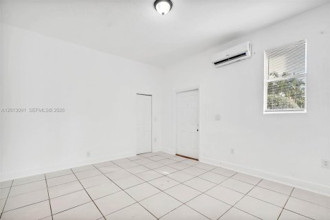 Appartement à louer à Miami, Floride: 442.59 m2 № 2076364 - photo 21