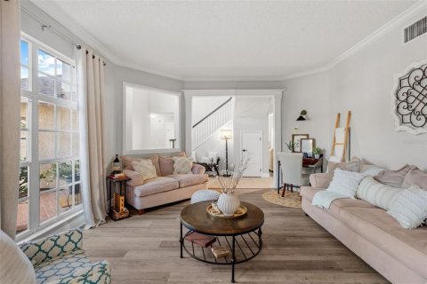 Casa en venta en Wesley Chapel, Florida, 5 dormitorios, 301.28 m2 № 1913863 - foto 10