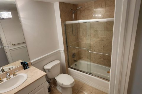 Copropriété à louer à Aventura, Floride: 4 chambres, 332.13 m2 № 1881519 - photo 16