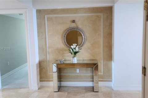 Copropriété à louer à Aventura, Floride: 4 chambres, 332.13 m2 № 1881519 - photo 5