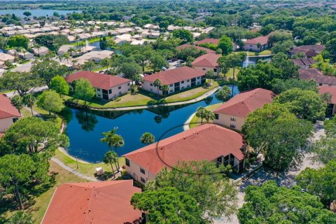 Condo in Bradenton, Florida, 2 bedrooms  № 215313 - photo 3