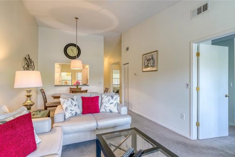 Condo in Bradenton, Florida, 2 bedrooms  № 215313 - photo 10