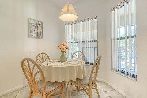 Condo in Bradenton, Florida, 2 bedrooms  № 215313 - photo 16