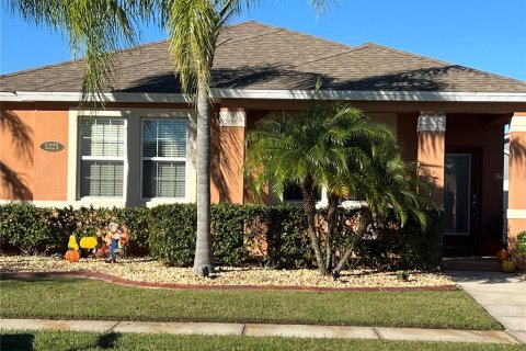 Casa en venta en New Smyrna Beach, Florida, 4 dormitorios, 154.4 m2 № 1767201 - foto 1