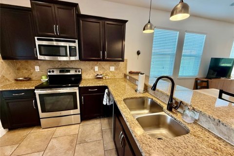 Casa en venta en New Smyrna Beach, Florida, 4 dormitorios, 154.4 m2 № 1767201 - foto 11