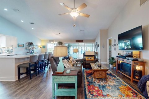Casa en venta en New Smyrna Beach, Florida, 2 dormitorios, 111.11 m2 № 1432734 - foto 5