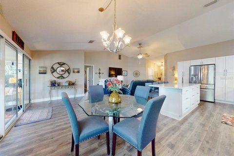 Casa en venta en New Smyrna Beach, Florida, 2 dormitorios, 111.11 m2 № 1432734 - foto 12