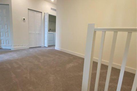 Touwnhouse à louer à Doral, Floride: 3 chambres, 145.86 m2 № 2045797 - photo 14