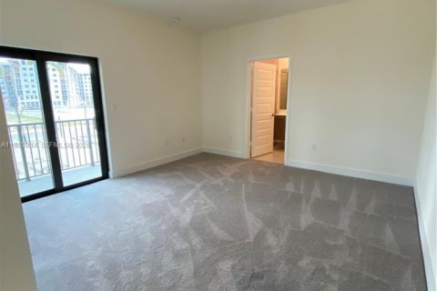 Touwnhouse à louer à Doral, Floride: 3 chambres, 145.86 m2 № 2045797 - photo 24
