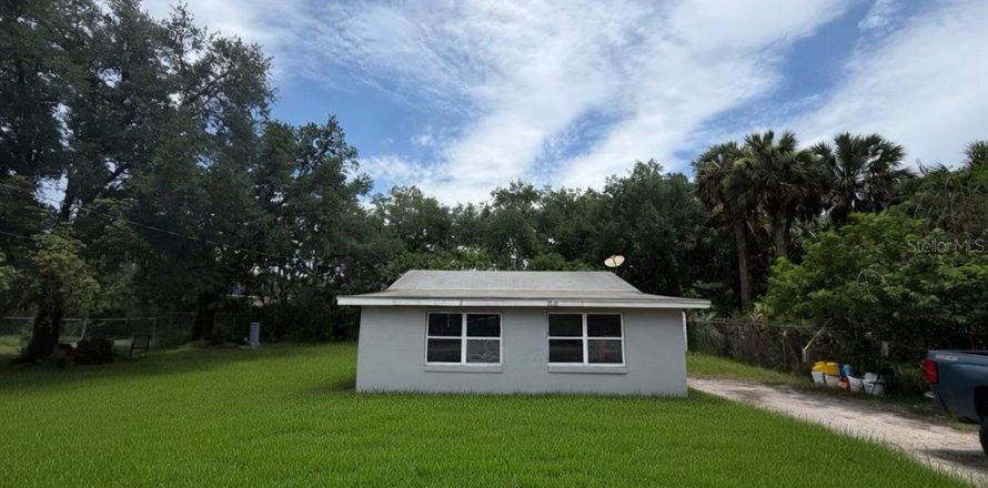 Immobilier commercial à Sanford, Floride 86.96 m2 № 2132300
