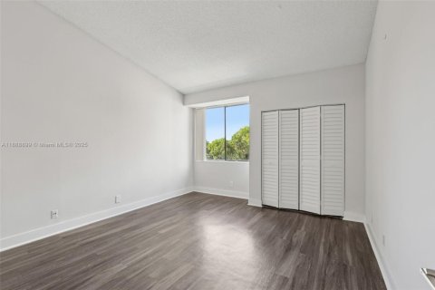 Appartement à louer à Coconut Creek, Floride: 1 chambre, 90.77 m2 № 1947335 - photo 11