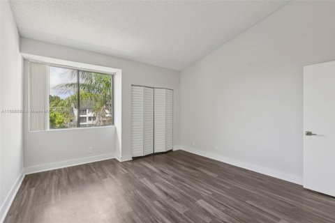 Appartement à louer à Coconut Creek, Floride: 1 chambre, 90.77 m2 № 1947335 - photo 12