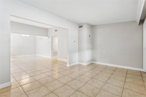 Appartement à louer à Maitland, Floride: 2 chambres, 101.73 m2 № 2403387 - photo 4