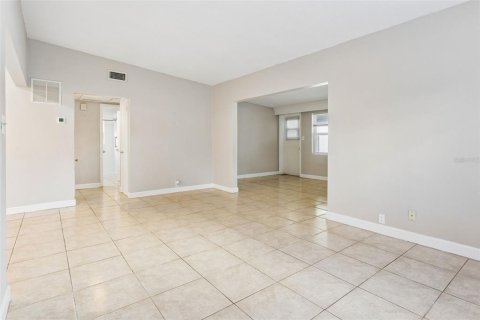 Appartement à louer à Maitland, Floride: 2 chambres, 101.73 m2 № 2403387 - photo 5