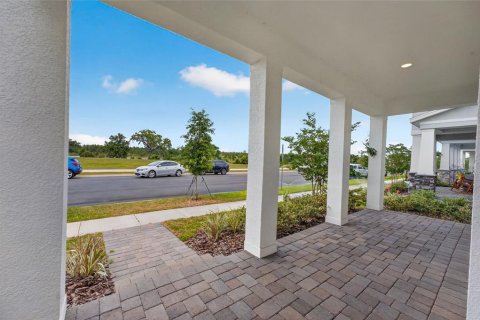 Villa ou maison à vendre à Winter Garden, Floride: 4 chambres, 249.54 m2 № 2220750 - photo 2