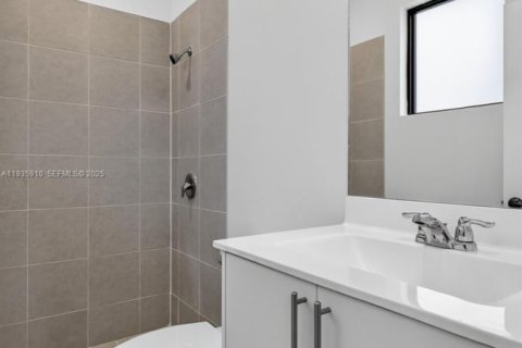 Townhouse in Homestead, Florida 4 bedrooms, 133.41 sq.m. № 1994000 - photo 10