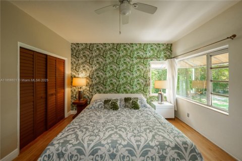 Снять в аренду виллу или дом в Холливуд, Флорида 5 спален, 225.75м2, № 1881563 - фото 10