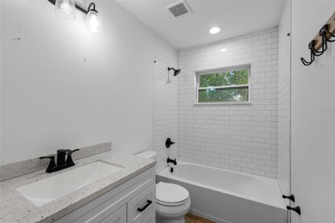 Casa en venta en Winter Park, Florida, 3 dormitorios, 184.32 m2 № 1839850 - foto 12