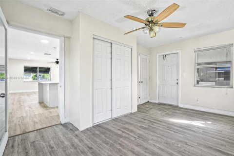 Villa ou maison à vendre à Tamarac, Floride: 3 chambres, 98.66 m2 № 1966400 - photo 19