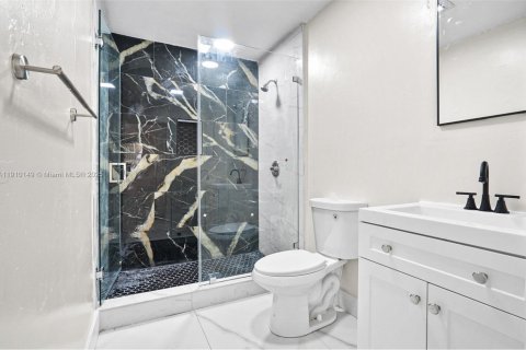 Villa ou maison à vendre à Tamarac, Floride: 3 chambres, 98.66 m2 № 1966400 - photo 16