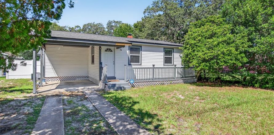 House in Daytona Beach, Florida 3 bedrooms, 105.44 sq.m. № 2102493