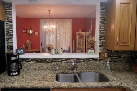Condo in Bradenton, Florida, 3 bedrooms  № 2202978 - photo 9