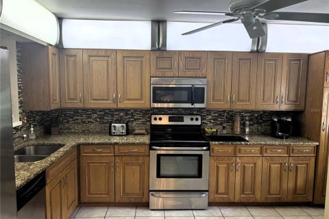 Condo in Bradenton, Florida, 3 bedrooms  № 2202978 - photo 7