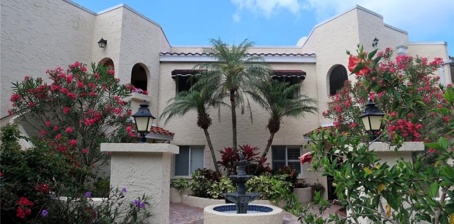Condo in Bradenton, Florida, 3 bedrooms  № 2202978