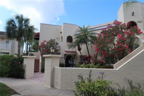 Condo in Bradenton, Florida, 3 bedrooms  № 2202978 - photo 2