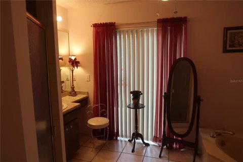 Condo in Bradenton, Florida, 3 bedrooms  № 2202978 - photo 19