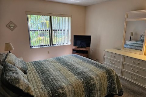 Condo in Bradenton, Florida, 2 bedrooms  № 1629980 - photo 11