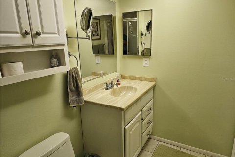 Condo in Bradenton, Florida, 2 bedrooms  № 1629980 - photo 13