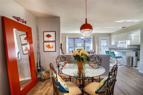 Condominio en venta en Avon Park, Florida, 3 dormitorios, 153.57 m2 № 1722506 - foto 14