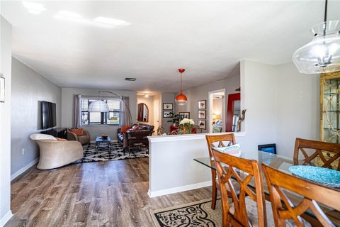 Condominio en venta en Avon Park, Florida, 3 dormitorios, 153.57 m2 № 1722506 - foto 10