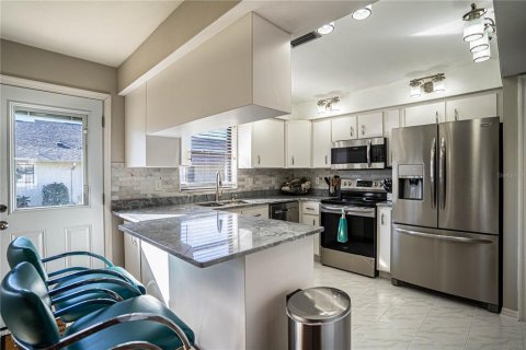 Condominio en venta en Avon Park, Florida, 3 dormitorios, 153.57 m2 № 1722506 - foto 8