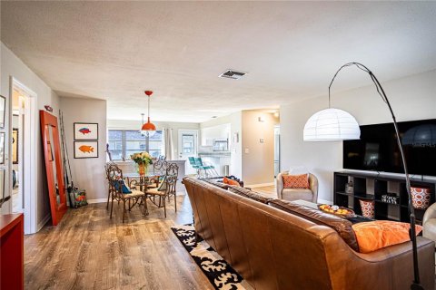 Condominio en venta en Avon Park, Florida, 3 dormitorios, 153.57 m2 № 1722506 - foto 17