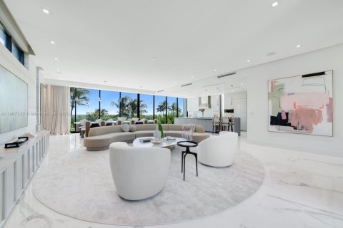 Villa ou maison à vendre à Miami Beach, Floride: 6 chambres, 589.93 m2 № 1968643 - photo 13